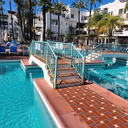 Laalcazaba Garden Apartment *